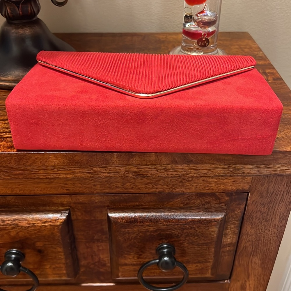 Evening Clutch / Purse in Red - Picture 4 of 13